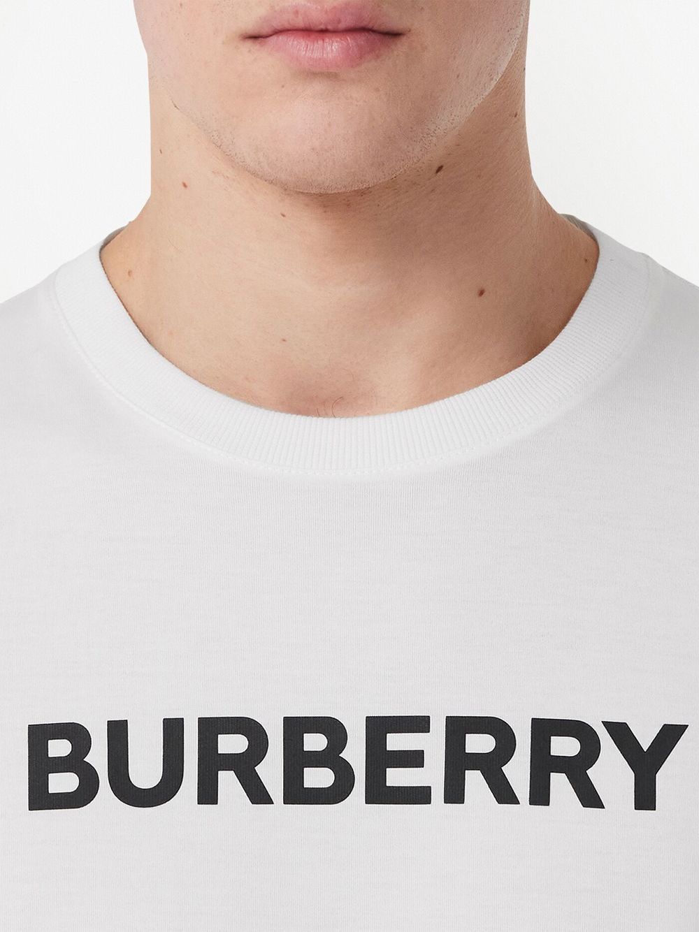 Burberry Logo Print T-Shirt White 8055309