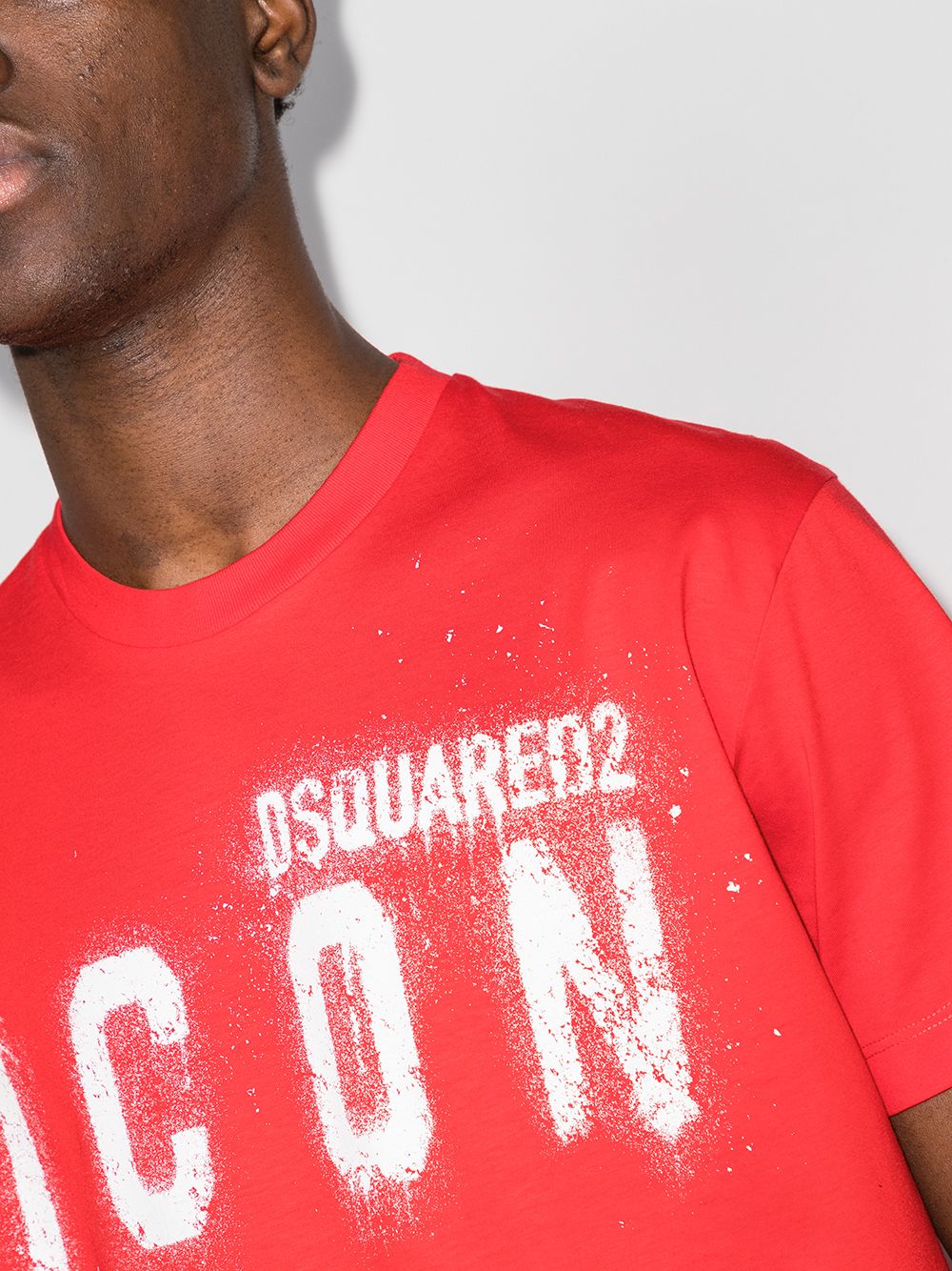 Dsquared2 Icon Spray Logo T-Shirt S79GC0039