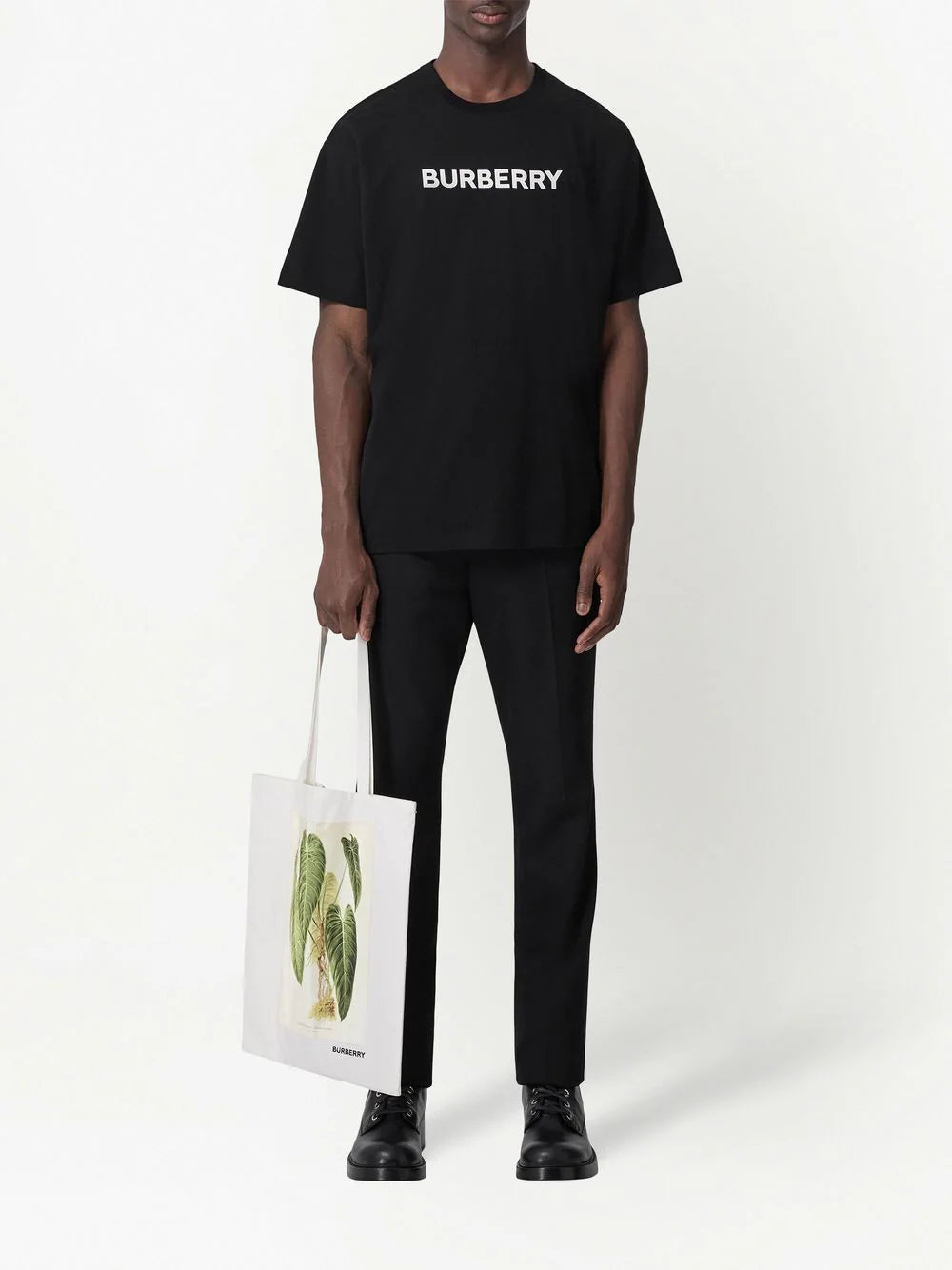 Burberry Logo Print T-Shirt Black 8055309