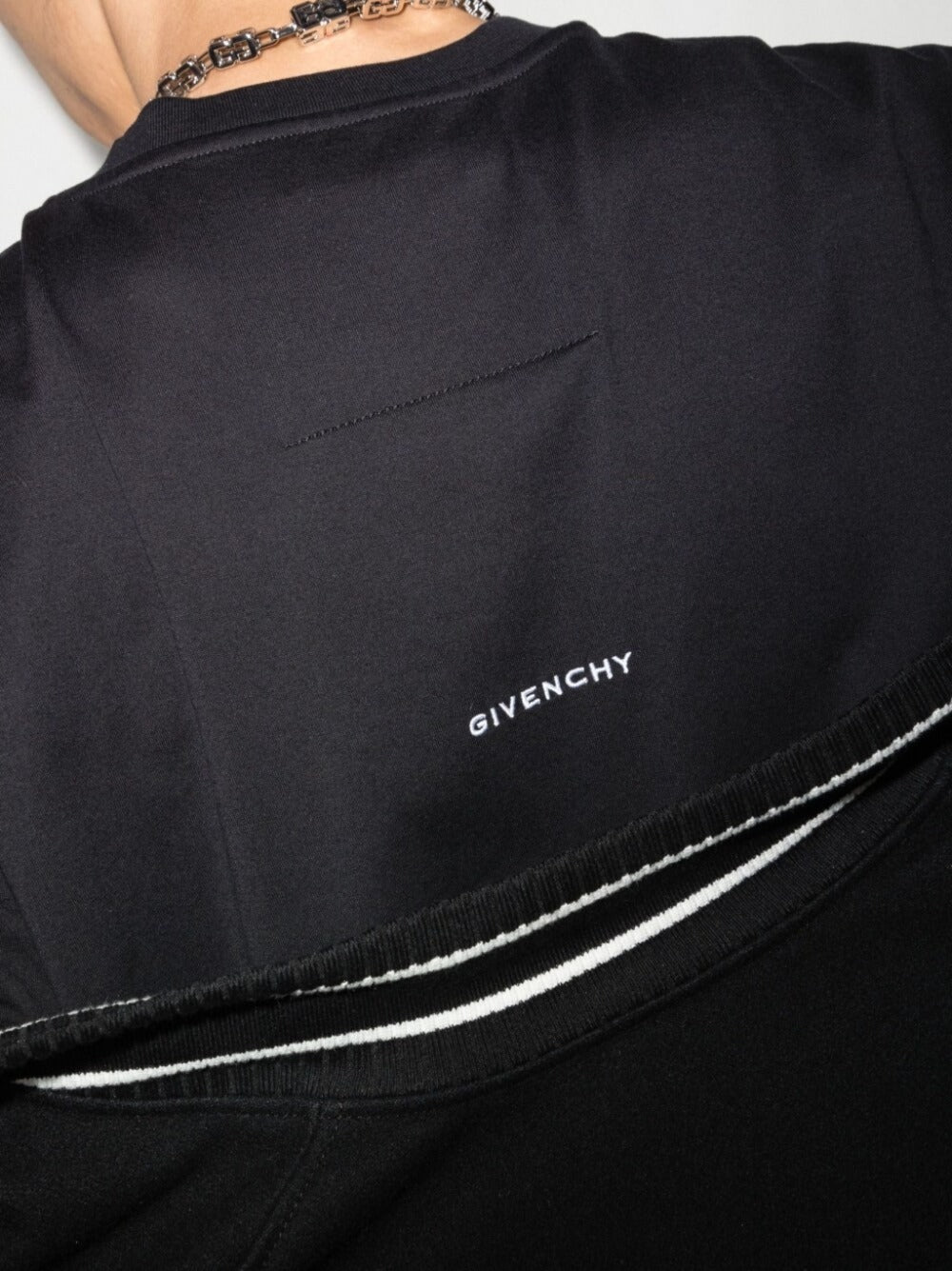 Givenchy 4G Logo Embroidered T-Shirt BM71DK3Y6B
